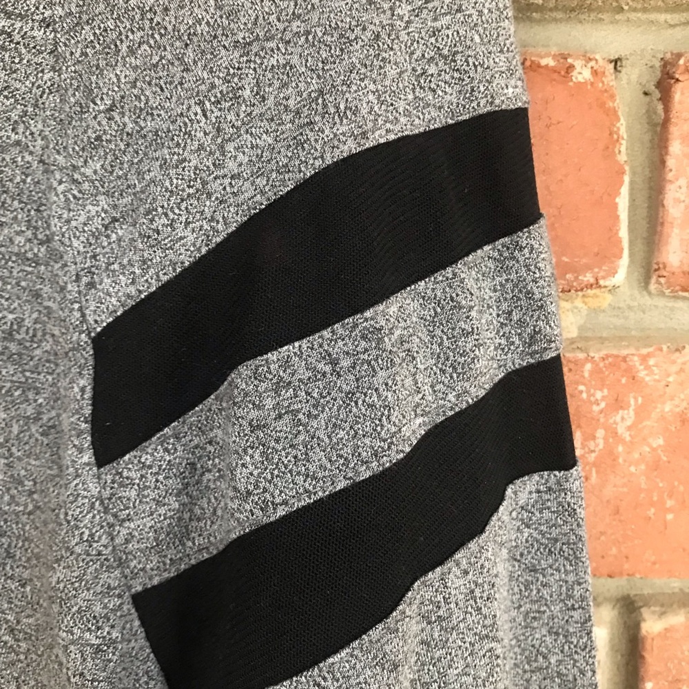 H&M Lightweight Shirt - Picture 2 of 4